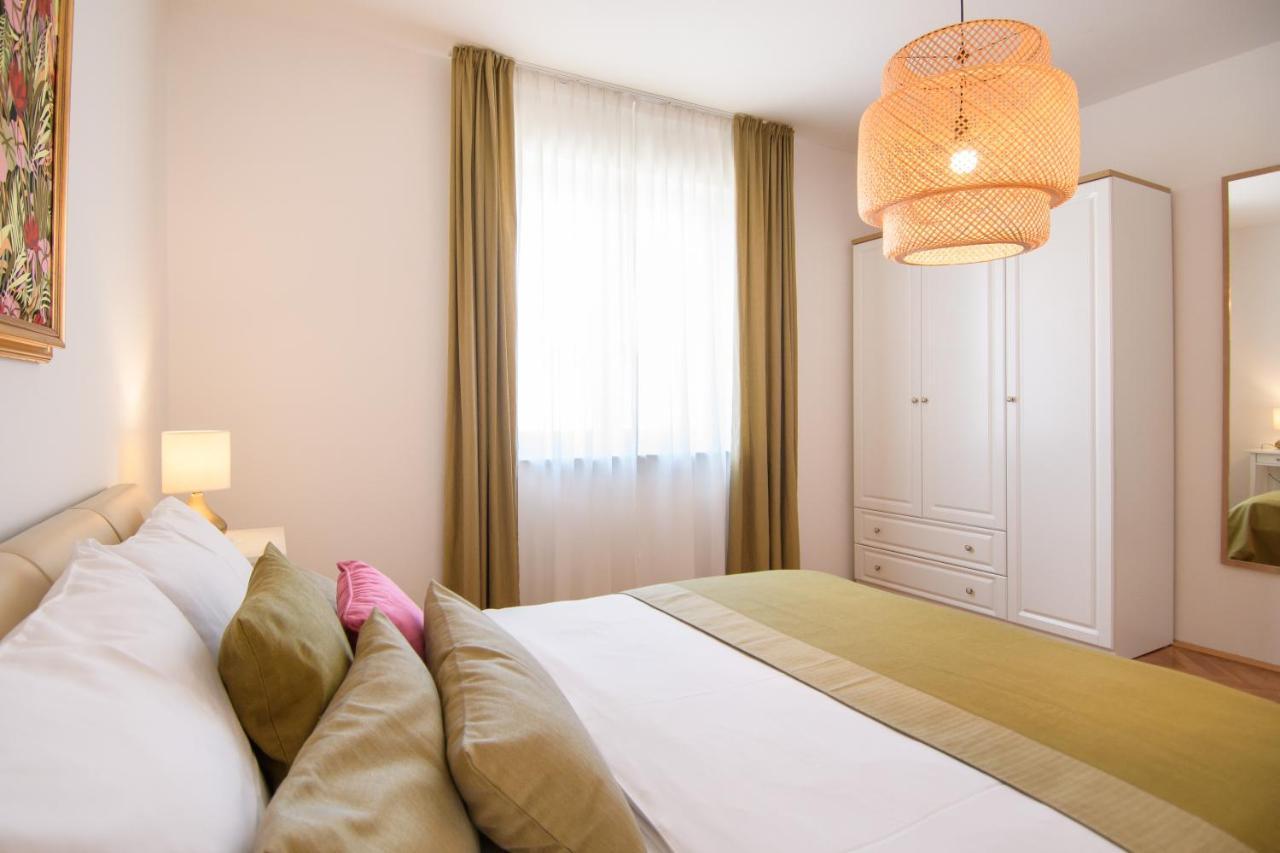 Julie City Centre Porec Apartment Extérieur photo